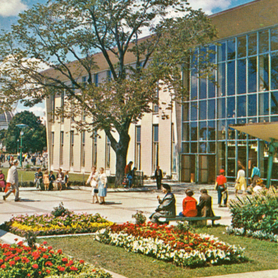 Queen Elizabeth Theater